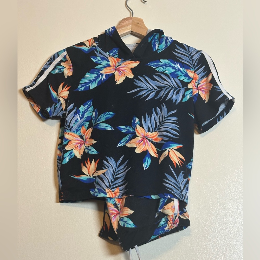 Two piece floral track set